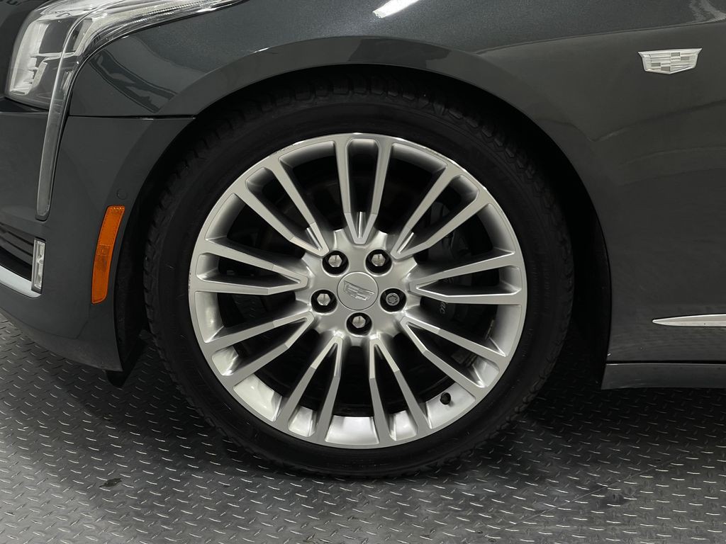 2017 Cadillac CT6 Image 36