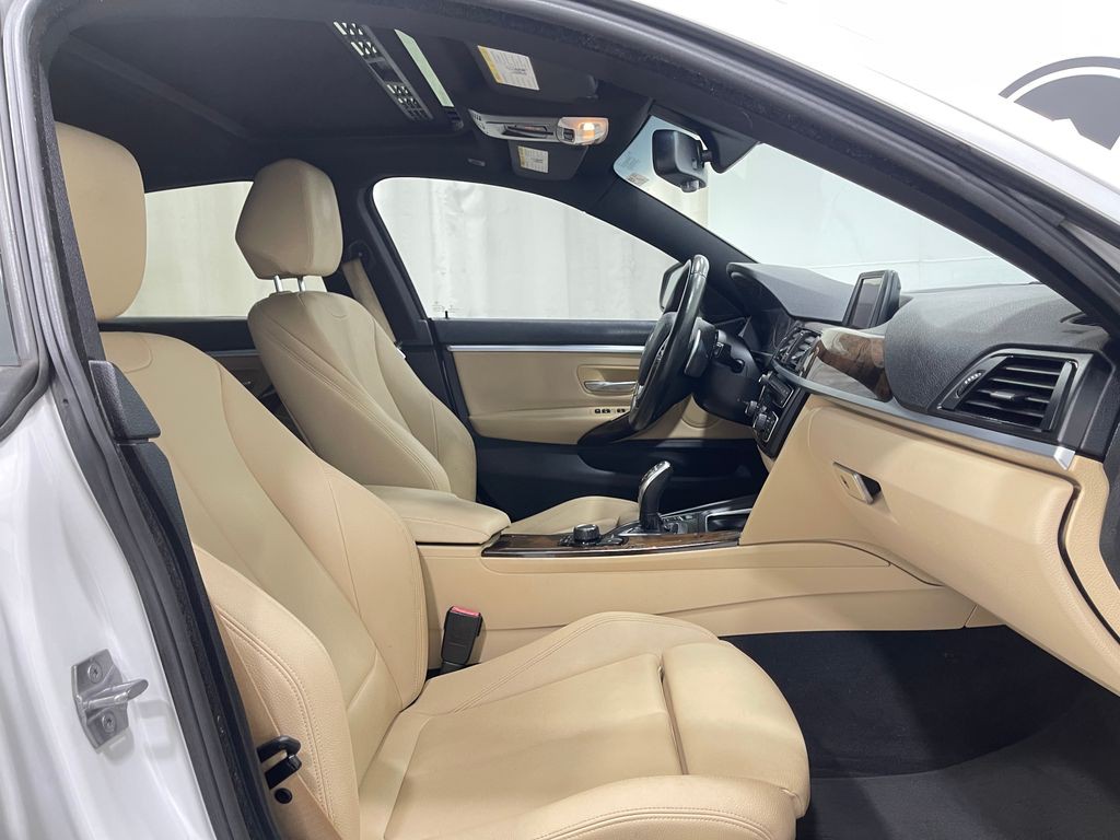 2017 BMW 4 Series Image 29