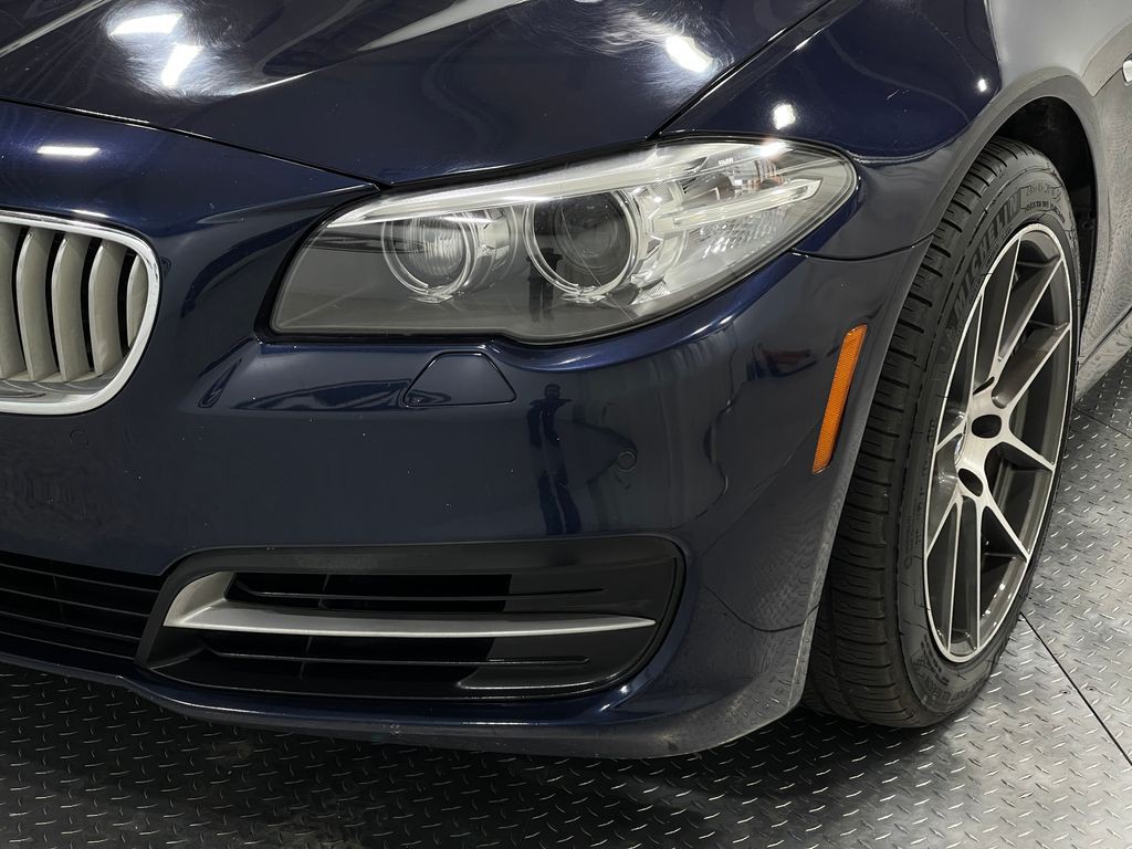2014 BMW 5 Series Image 33