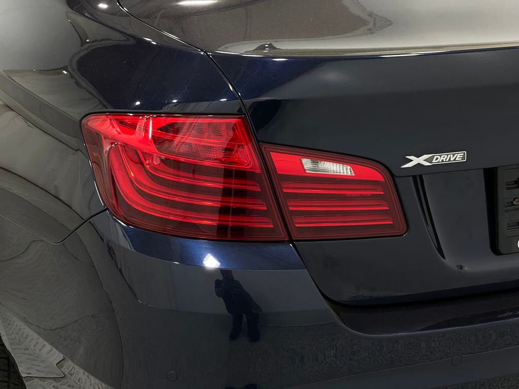 2014 BMW 5 Series Image 34