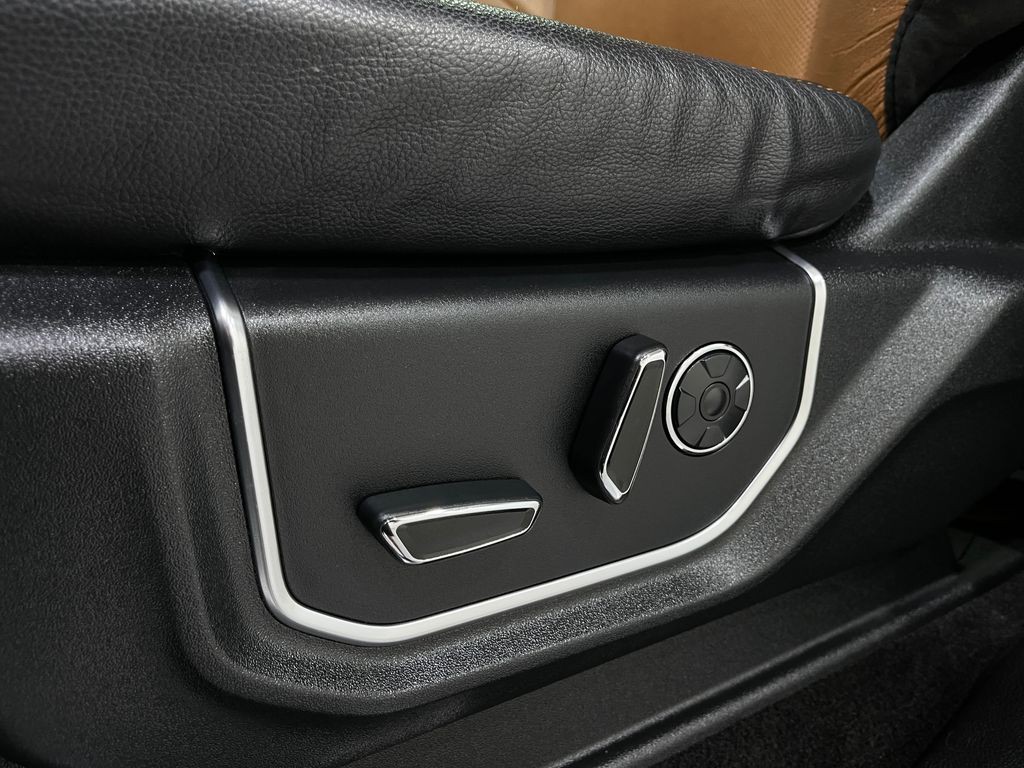 2017 Ford F-150 Image 17