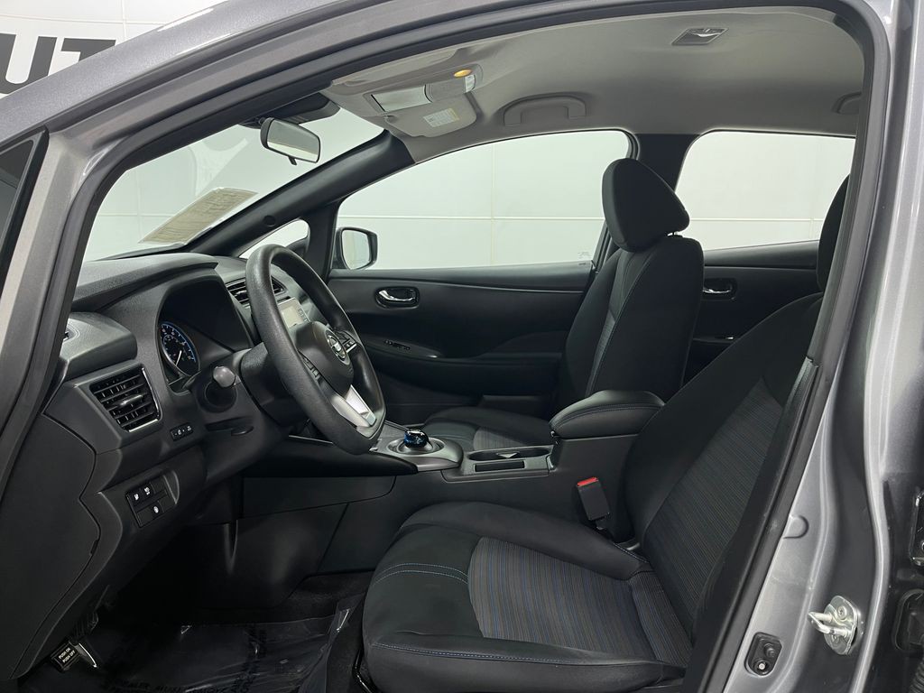2022 Nissan Leaf Image 12