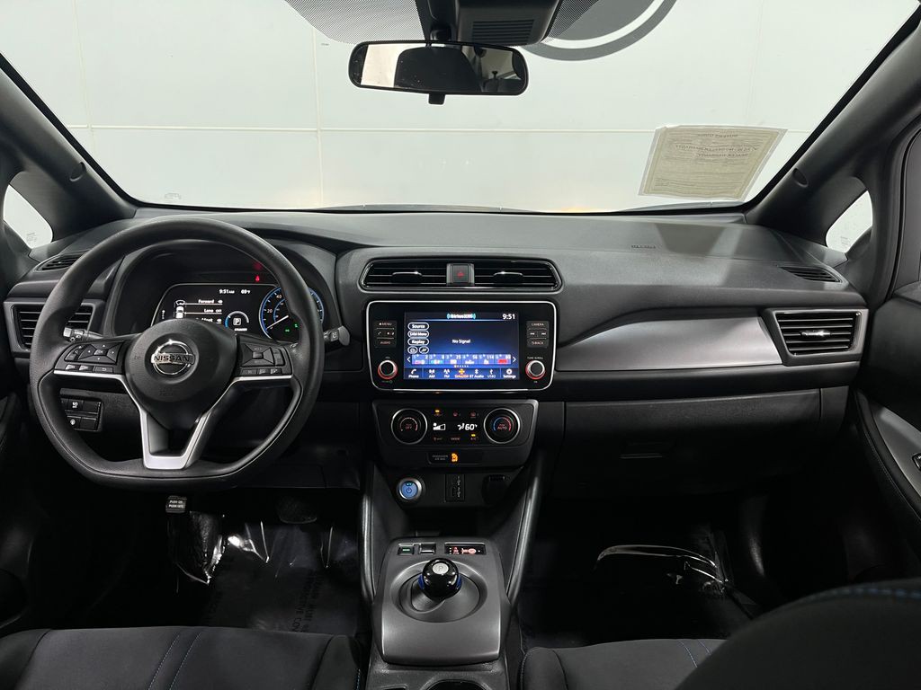 2022 Nissan Leaf Image 18