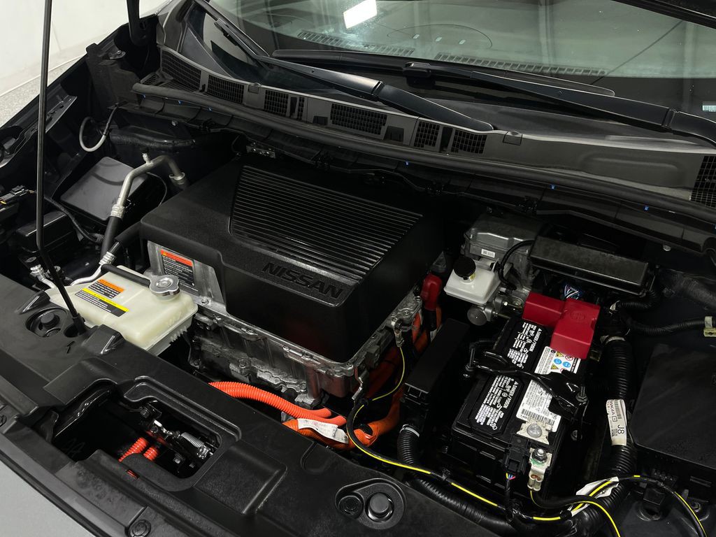 2022 Nissan Leaf Image 26