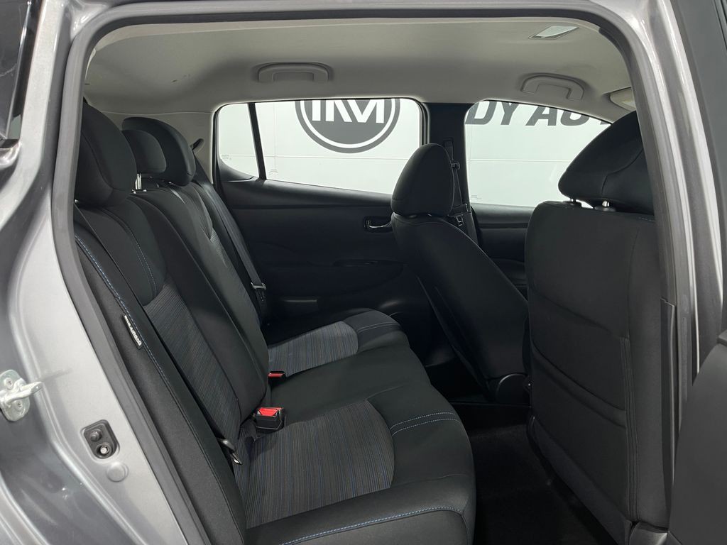 2022 Nissan Leaf Image 29