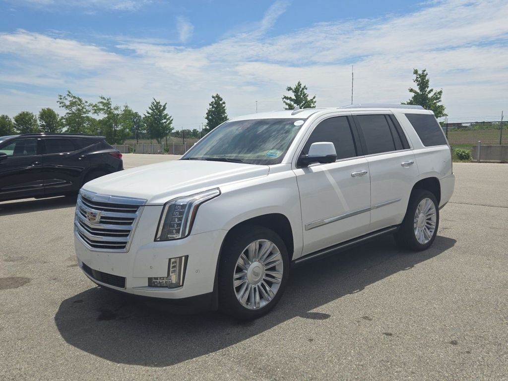 2017 Cadillac Escalade Image 3