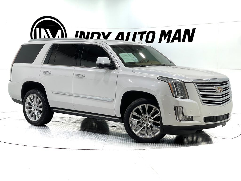 2017 Cadillac Escalade Image 2