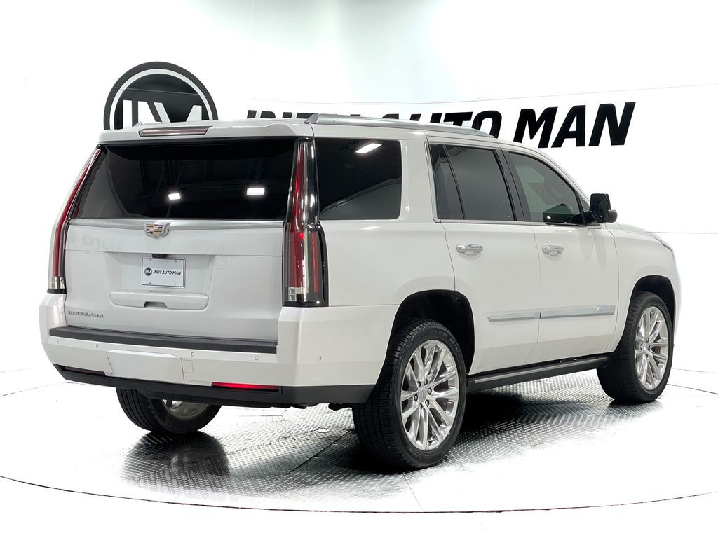 2017 Cadillac Escalade Image 4