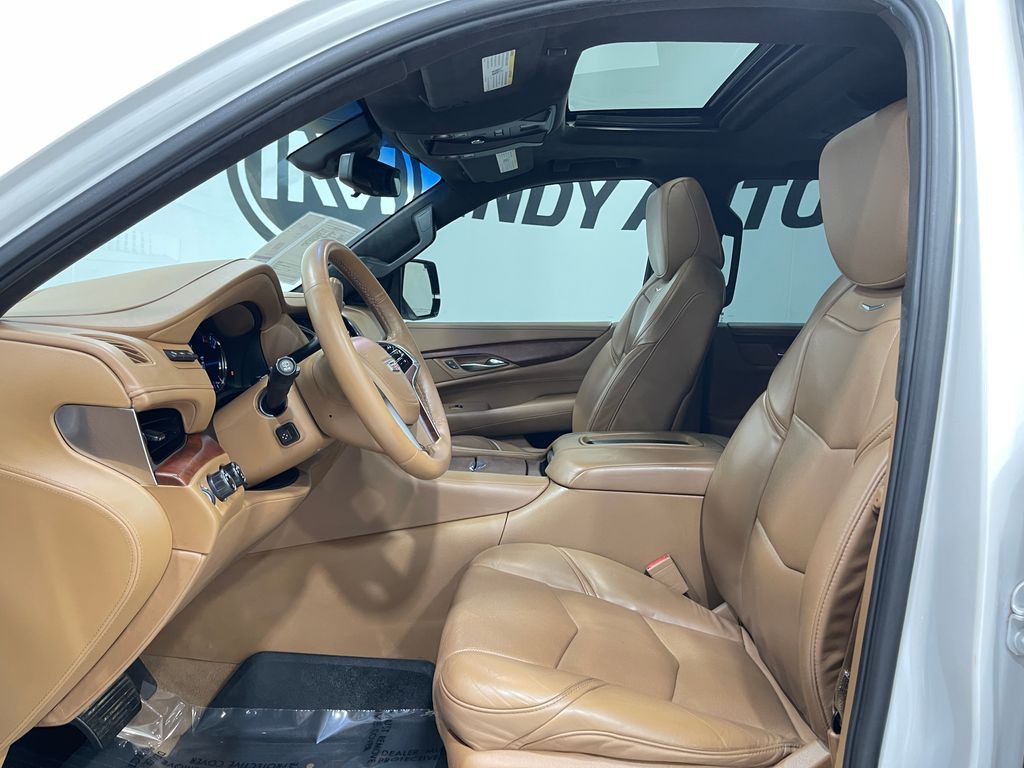 2017 Cadillac Escalade Image 13
