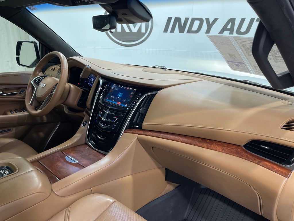 2017 Cadillac Escalade Image 20