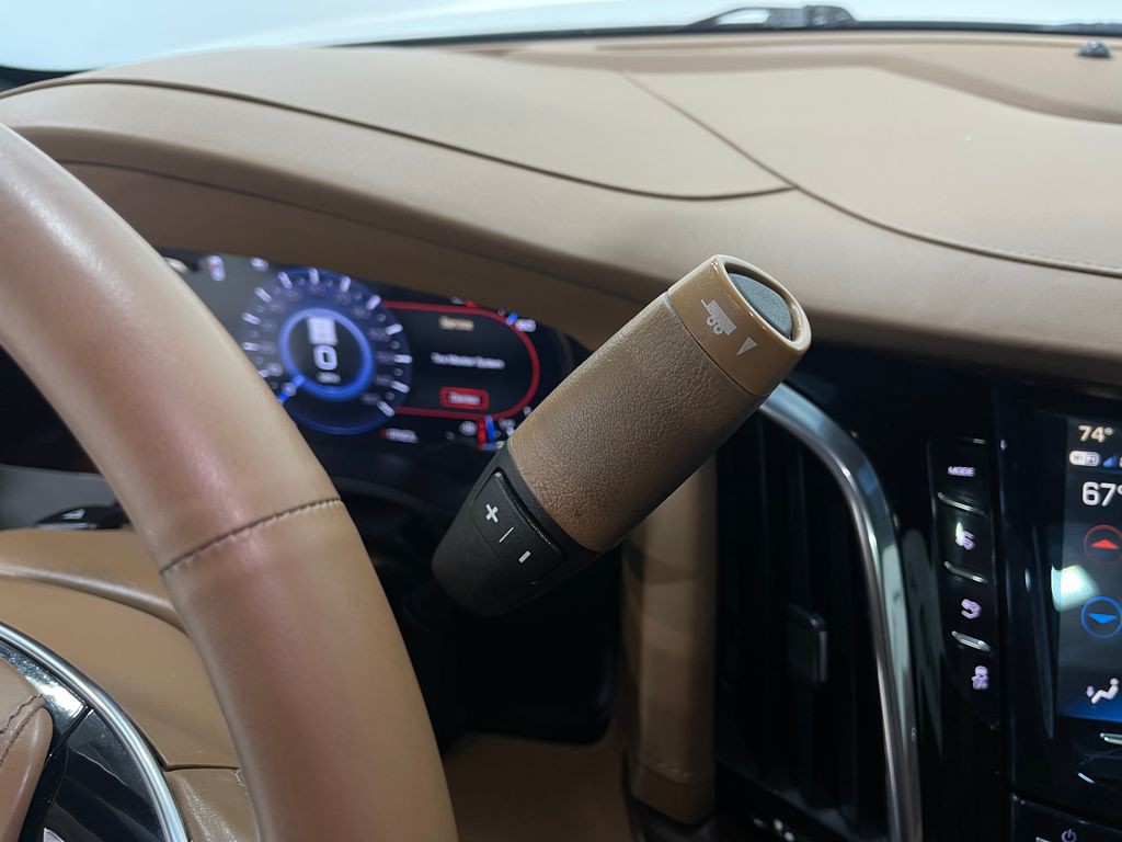 2017 Cadillac Escalade Image 29
