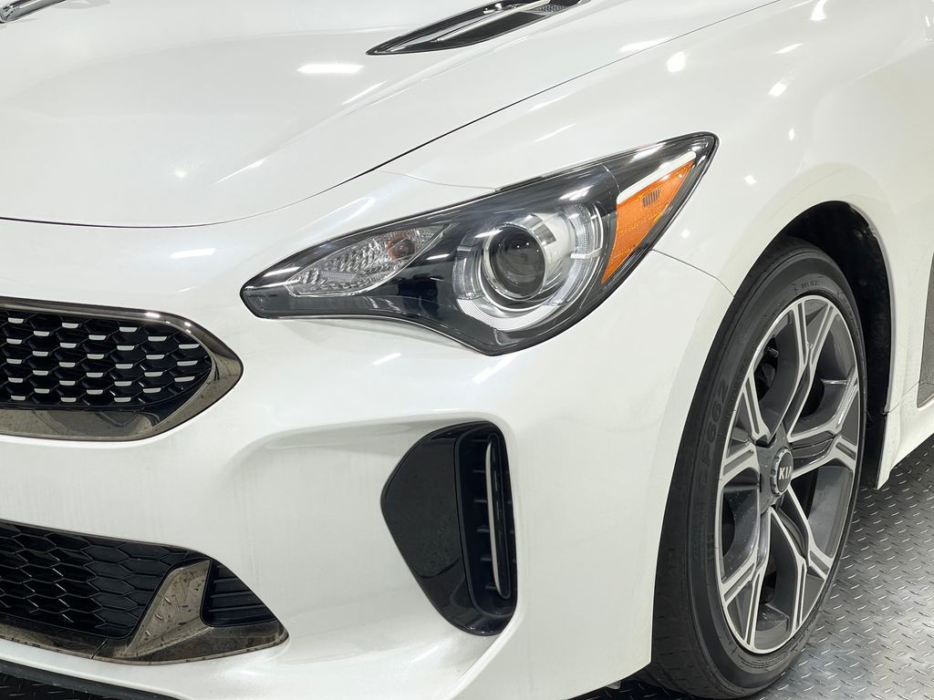 2021 Kia Stinger Image 32