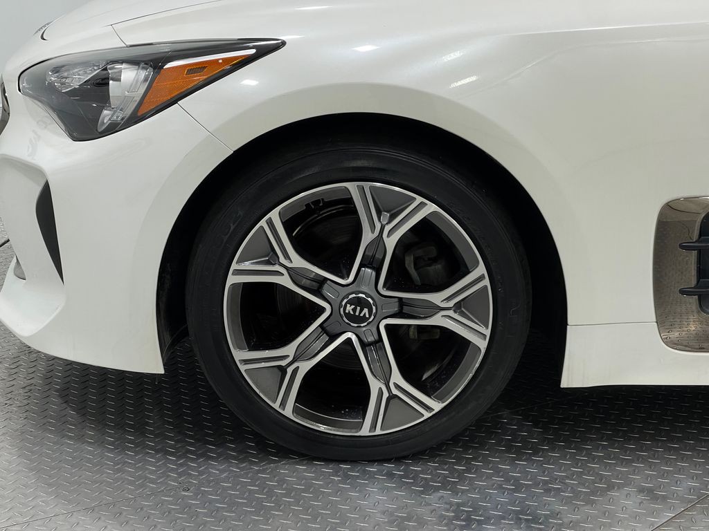 2021 Kia Stinger Image 34