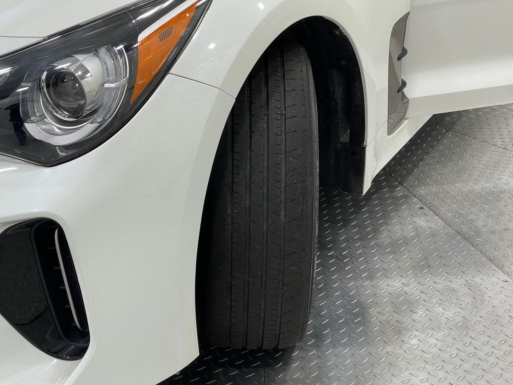 2021 Kia Stinger Image 35