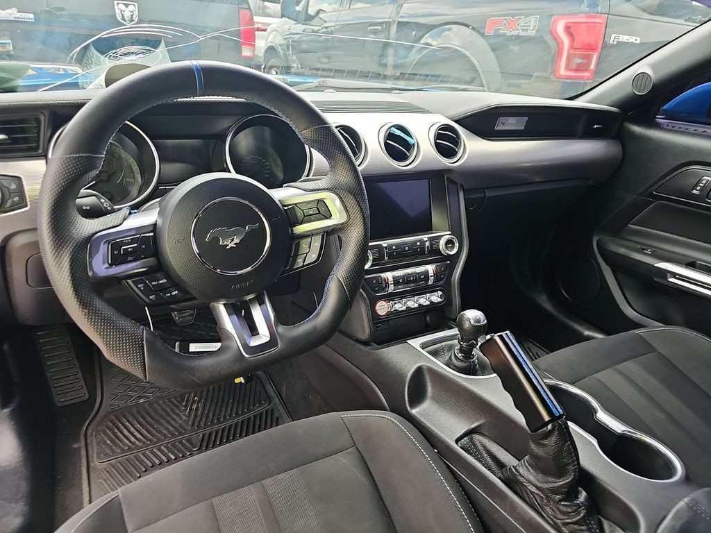 2019 Ford Mustang Image 10