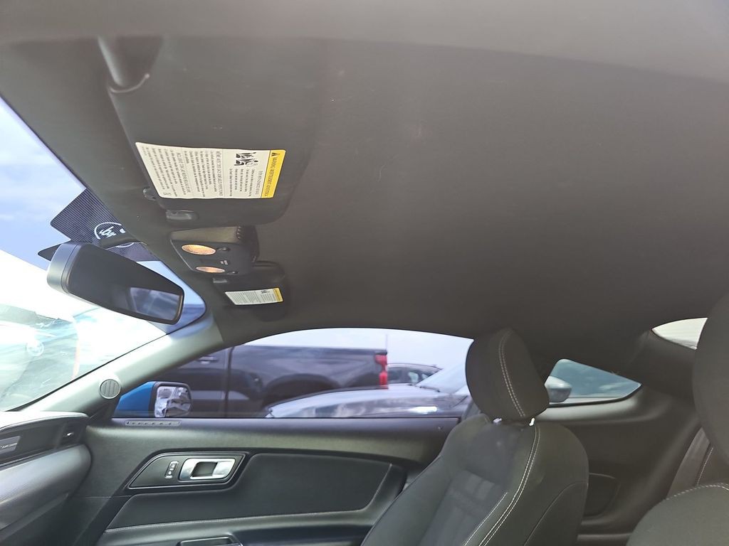 2019 Ford Mustang Image 11