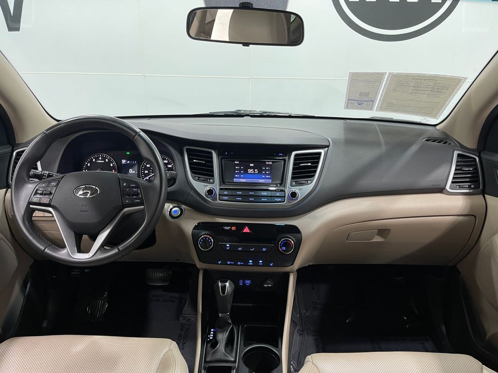 2017 Hyundai Tucson Image 17