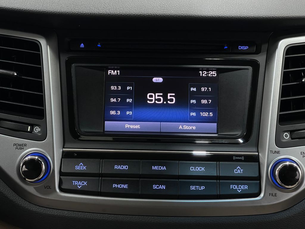 2017 Hyundai Tucson Image 22