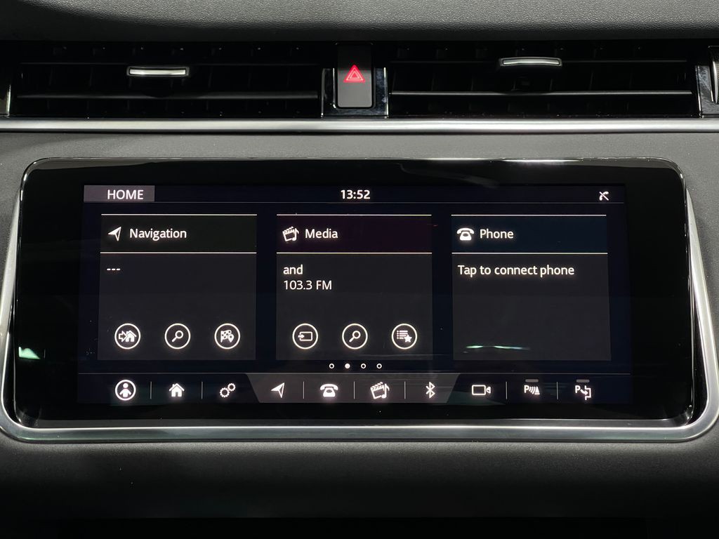 2020 Land Rover Range Rover Evoque Image 25