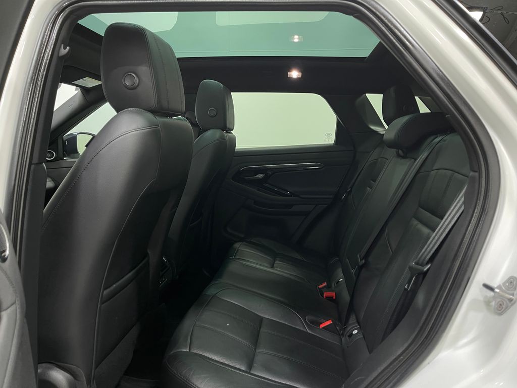 2020 Land Rover Range Rover Evoque Image 31