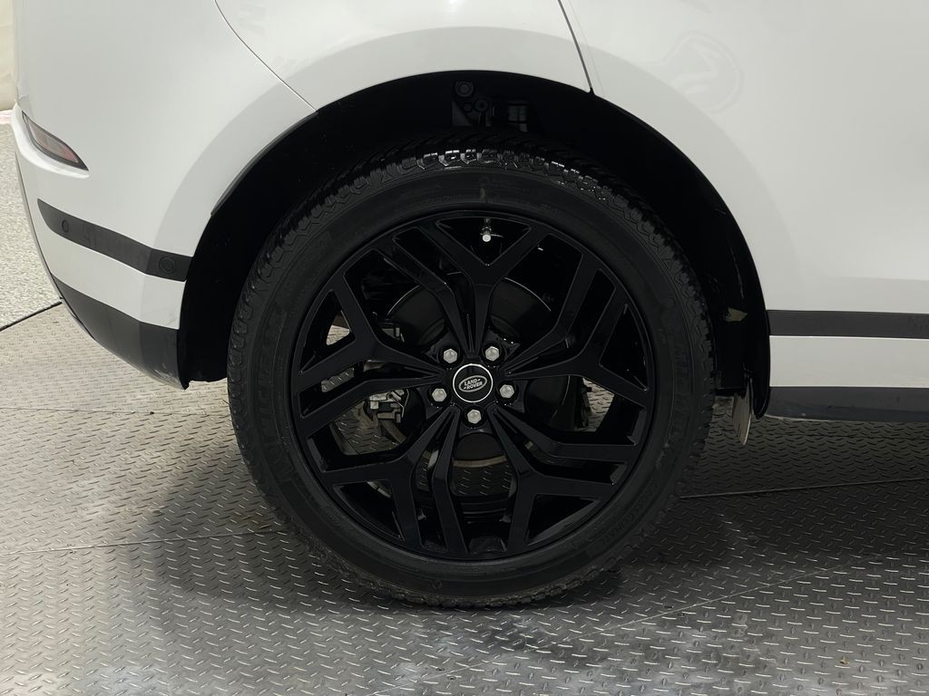 2020 Land Rover Range Rover Evoque Image 36
