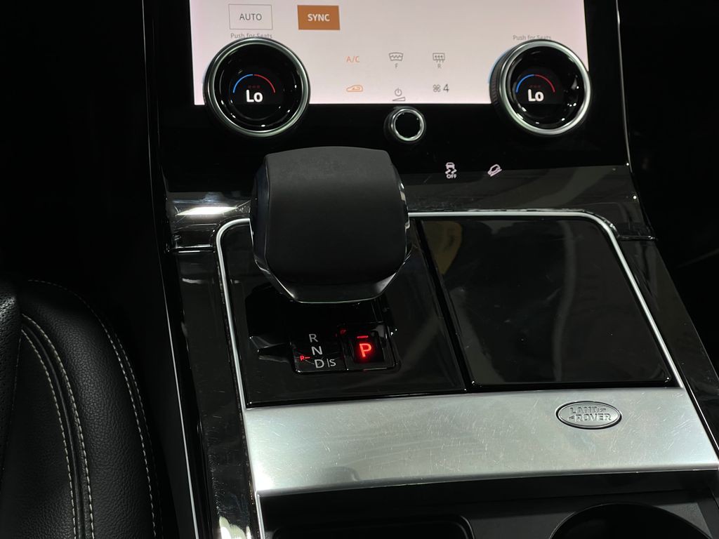 2021 Land Rover Range Rover Image 30