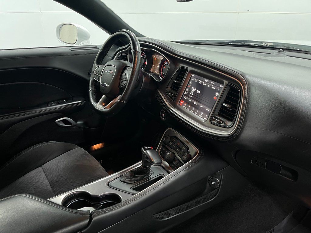 2021 Dodge Challenger Image 19