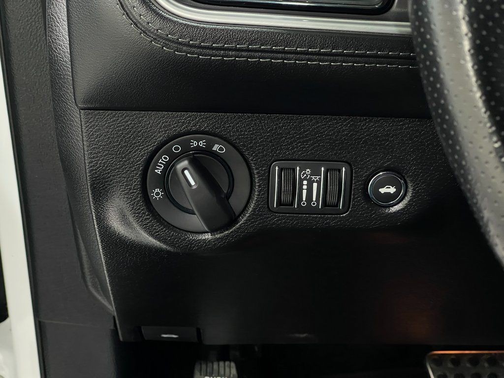 2021 Dodge Challenger Image 21