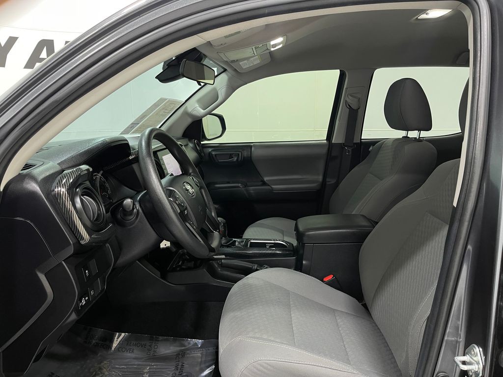 2022 Toyota Tacoma Image 11