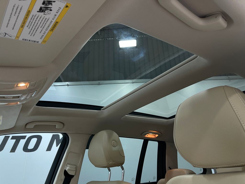 2018 Mercedes-Benz GLS-Class Image 12
