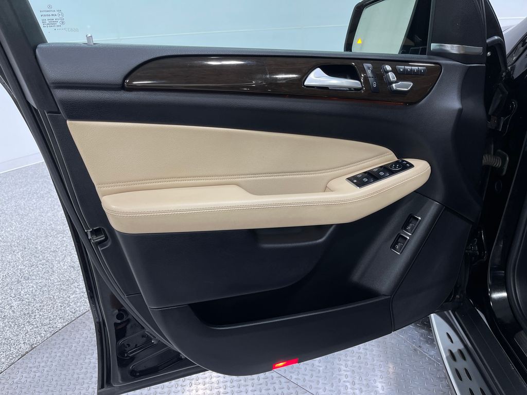 2018 Mercedes-Benz GLS-Class Image 15