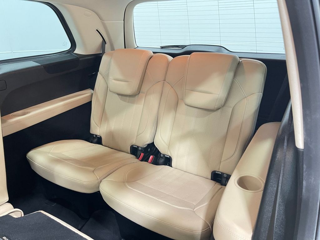 2018 Mercedes-Benz GLS-Class Image 32