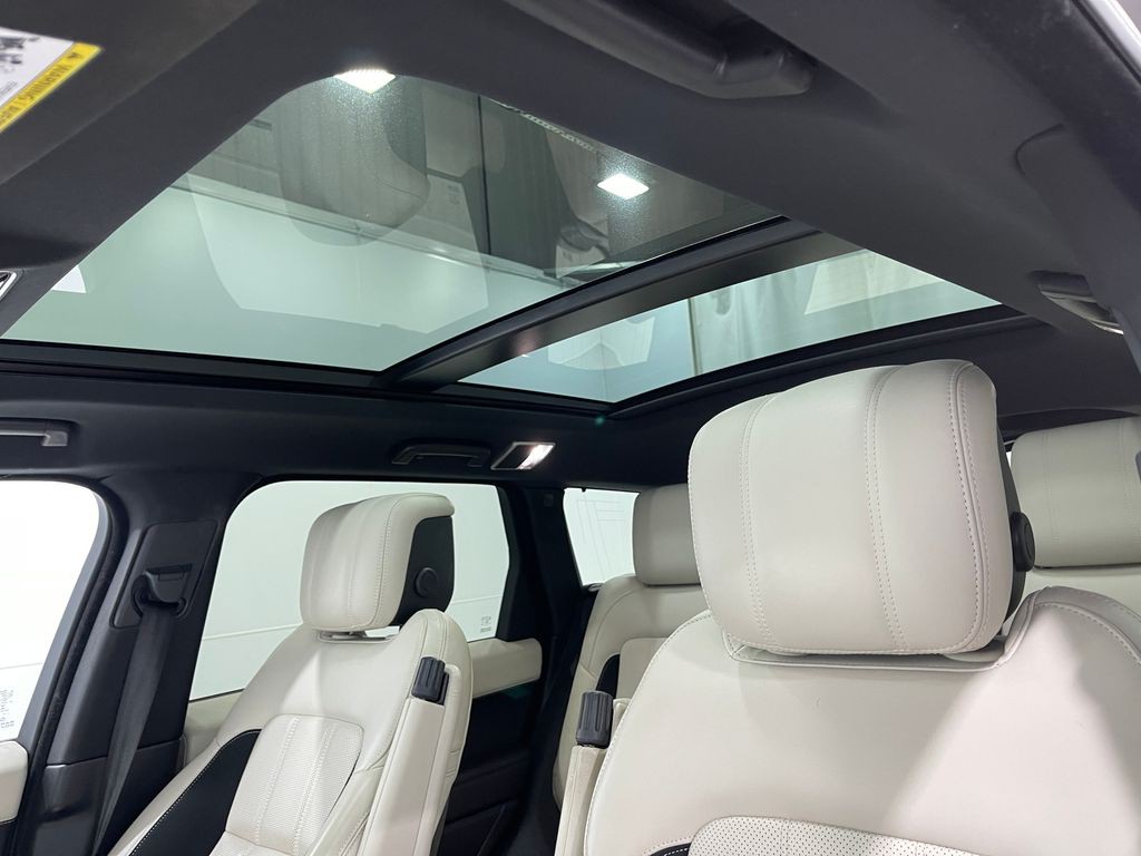 2018 Land Rover Range Rover Sport Image 11