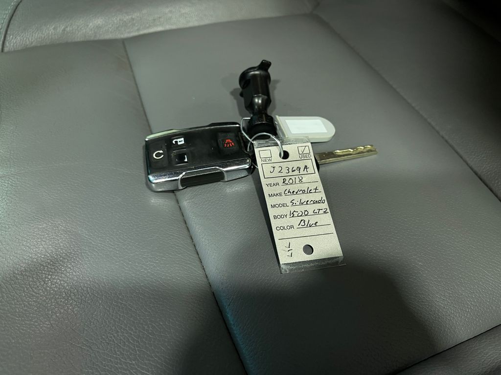 2018 Chevrolet Silverado 1500 Image 35