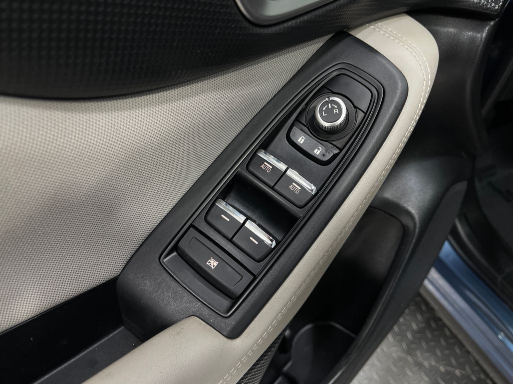 2020 Subaru Forester Image 14