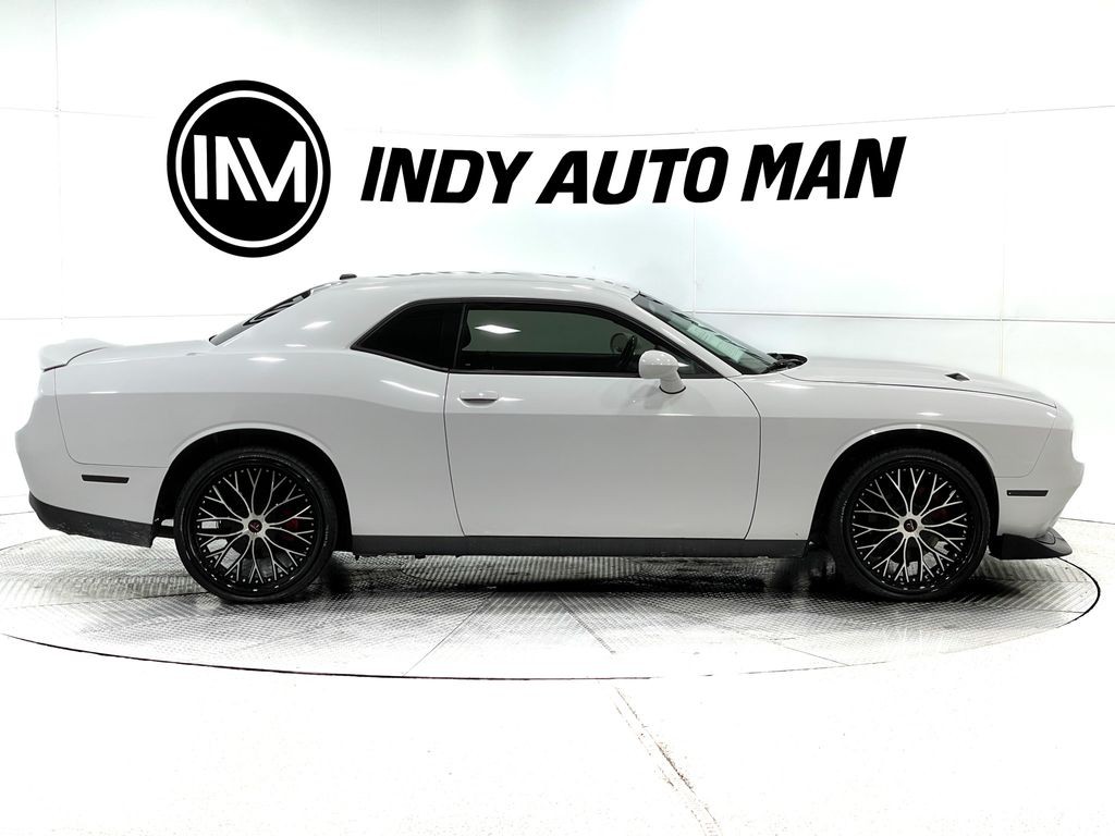 2019 Dodge Challenger Image 3