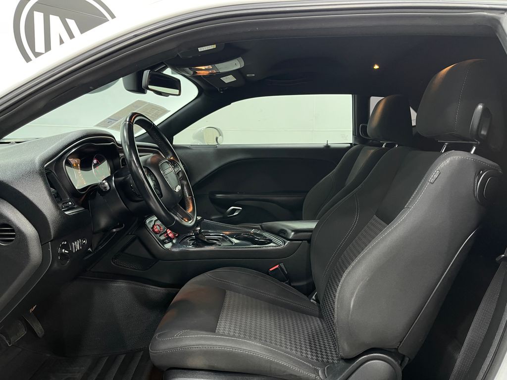 2019 Dodge Challenger Image 11