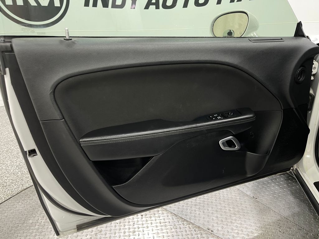 2019 Dodge Challenger Image 13