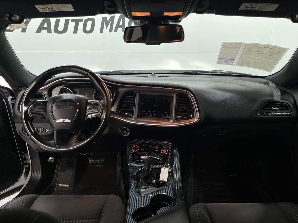 2019 Dodge Challenger Image 17