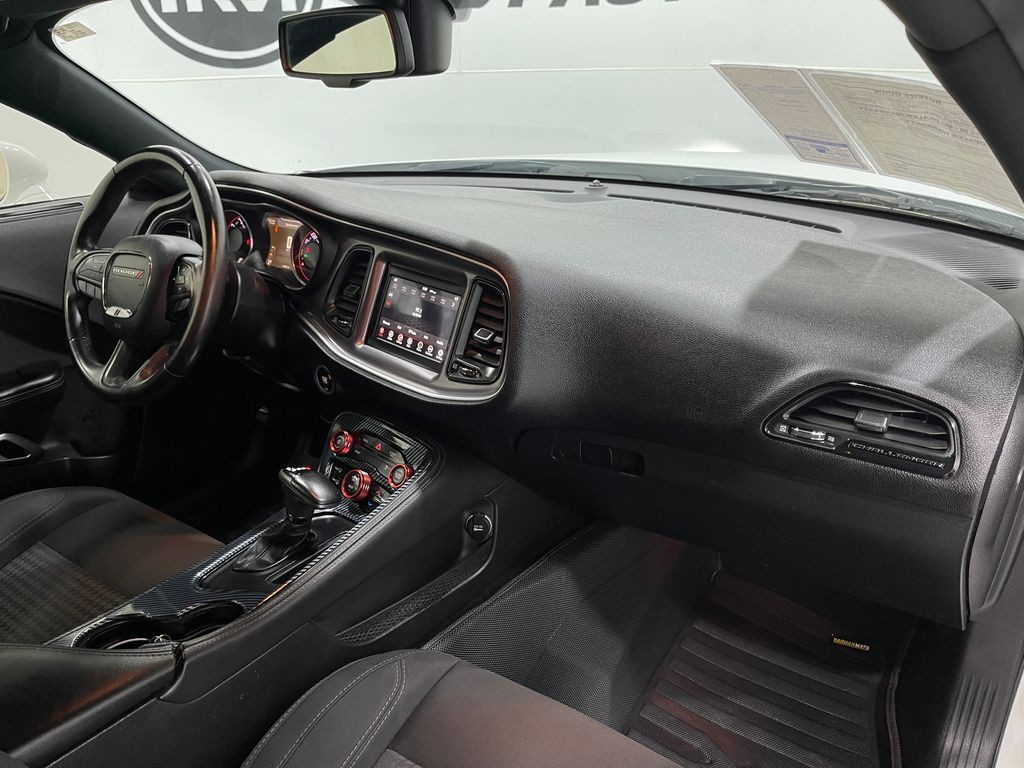 2019 Dodge Challenger Image 18