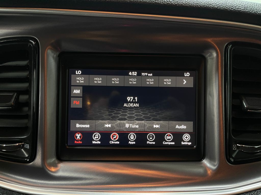 2019 Dodge Challenger Image 23