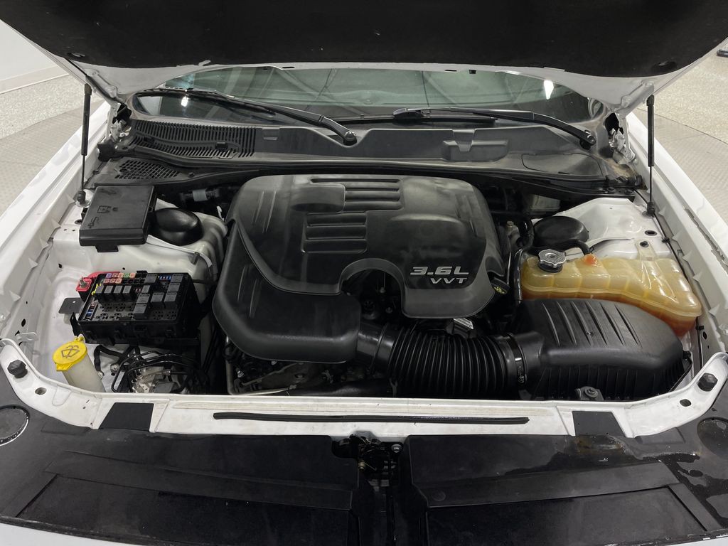 2019 Dodge Challenger Image 25