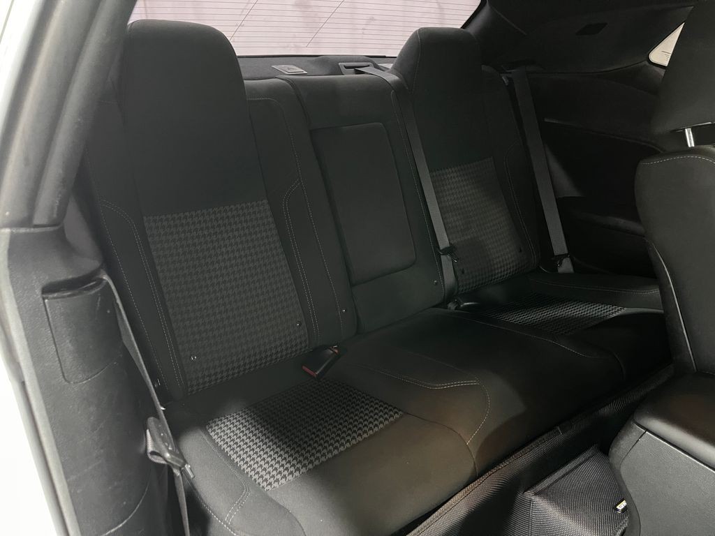 2019 Dodge Challenger Image 30