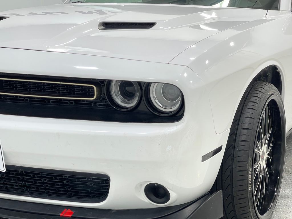 2019 Dodge Challenger Image 32