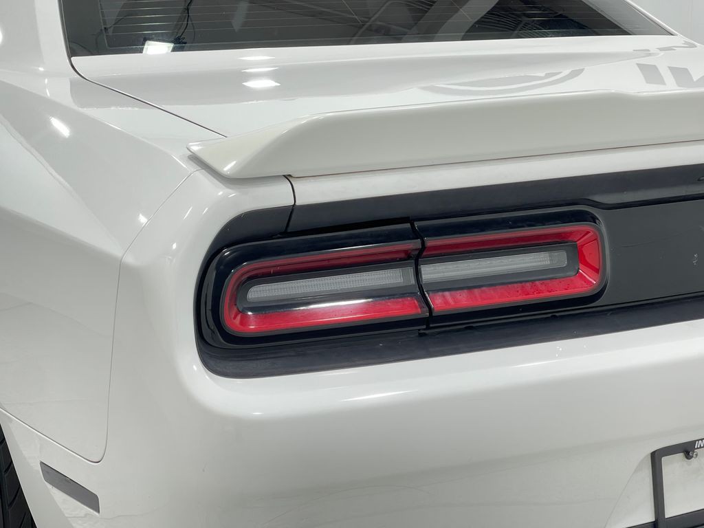 2019 Dodge Challenger Image 33