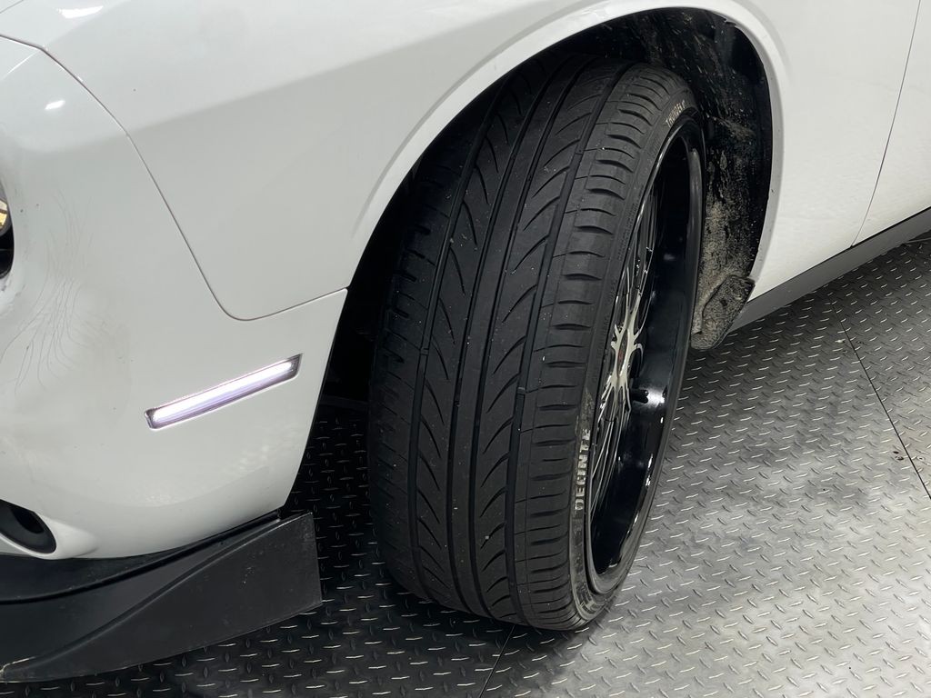 2019 Dodge Challenger Image 35