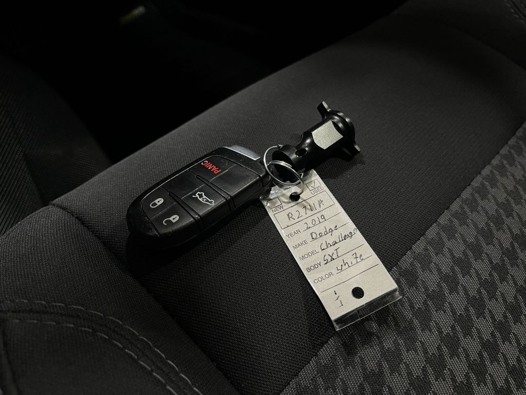 2019 Dodge Challenger Image 36