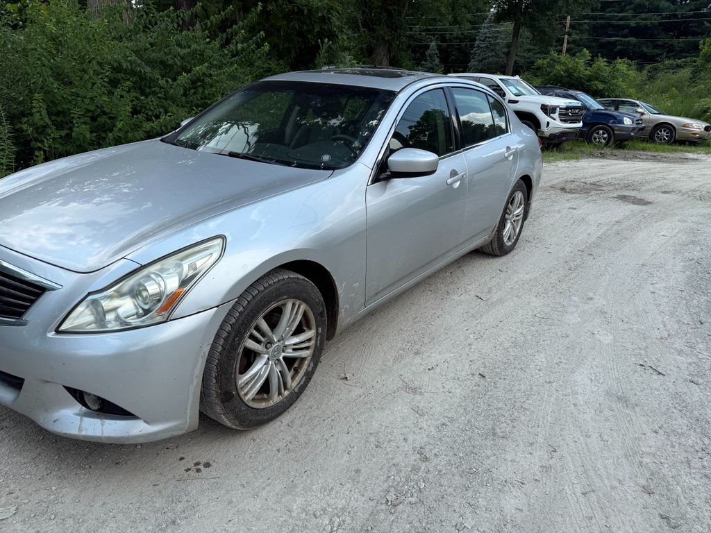 2012 INFINITI G37 Image 2
