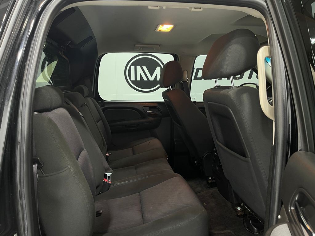 2013 Chevrolet Avalanche Image 27