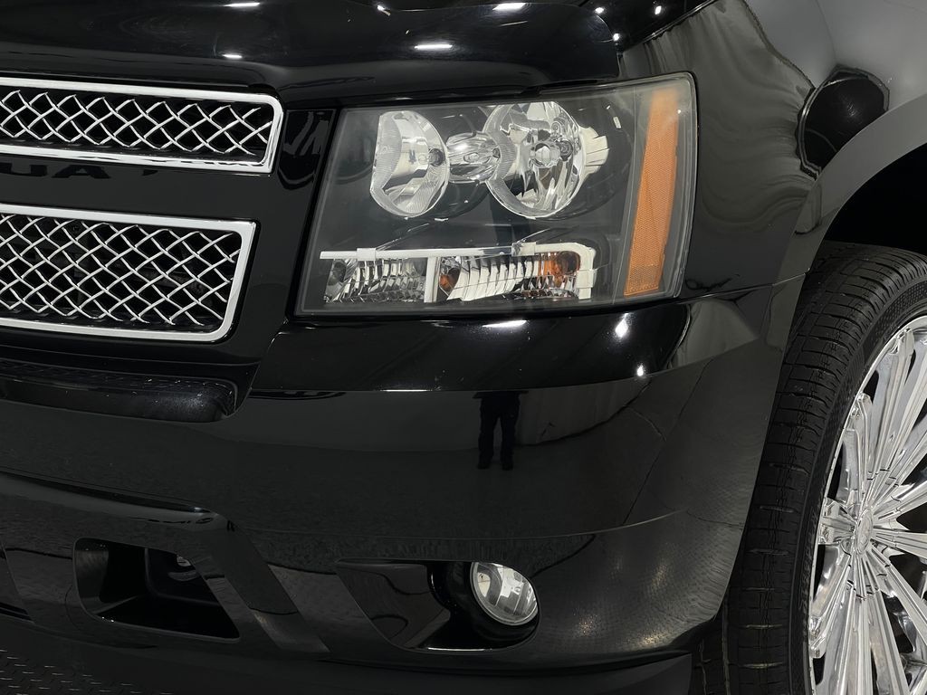 2013 Chevrolet Avalanche Image 29